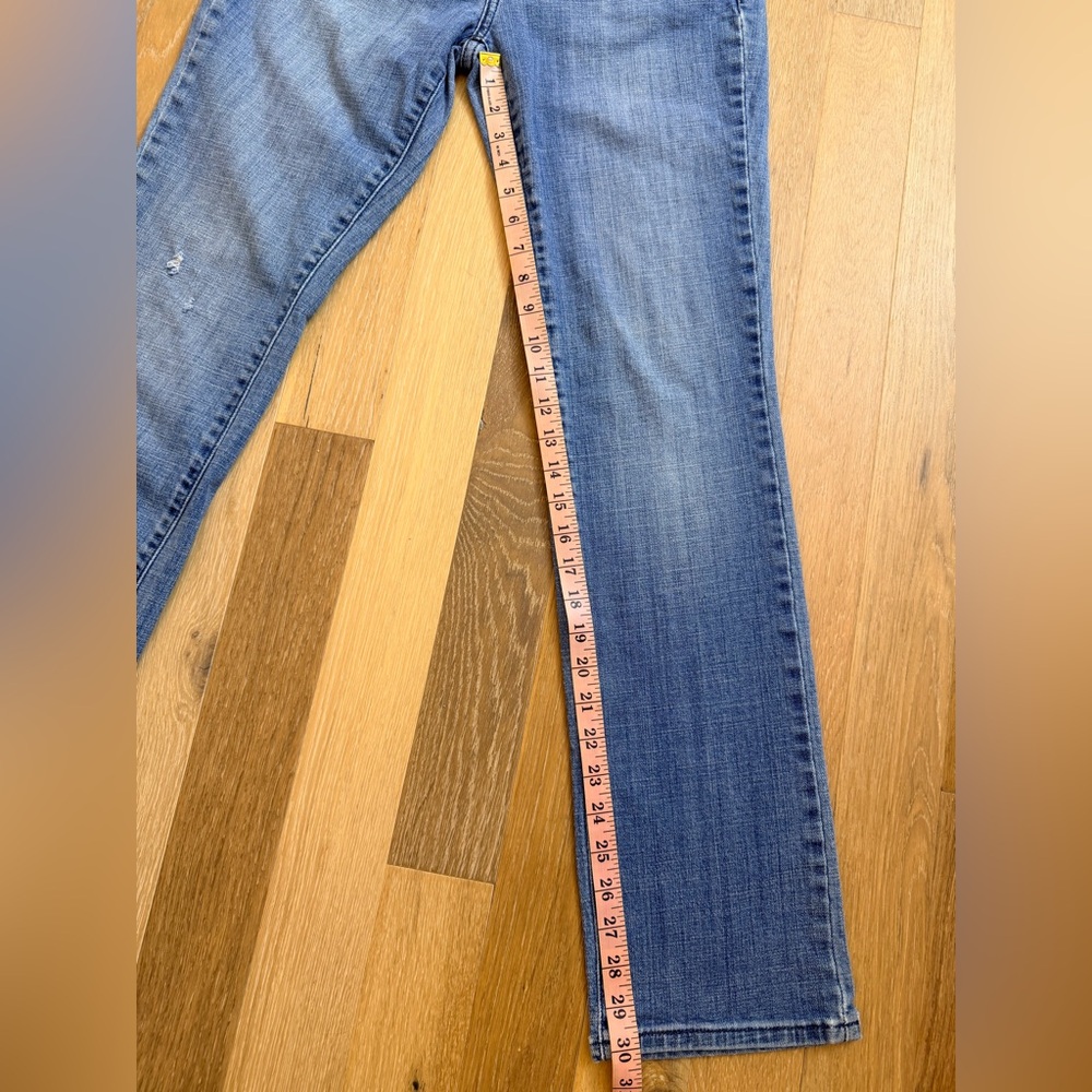 Levi's 505 Straight Leg Women’s Light Blue Denim Jeans Size 4M Used/Good - Picture 5 of 10